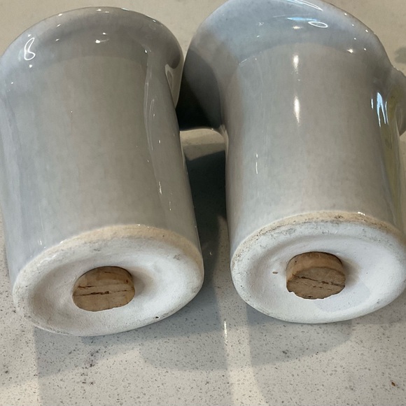 Vintage MCM Ceramic Calla Lily Salt & Pepper Shaker Set - Picture 7 of 12